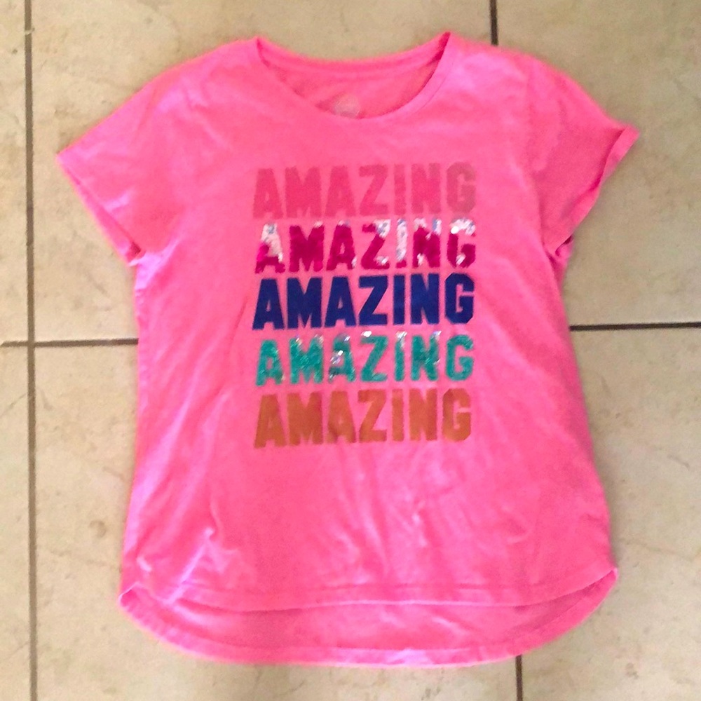 Pink tshirt